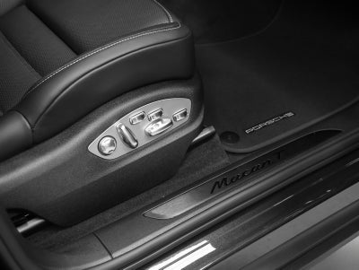 2026 Porsche Macan T