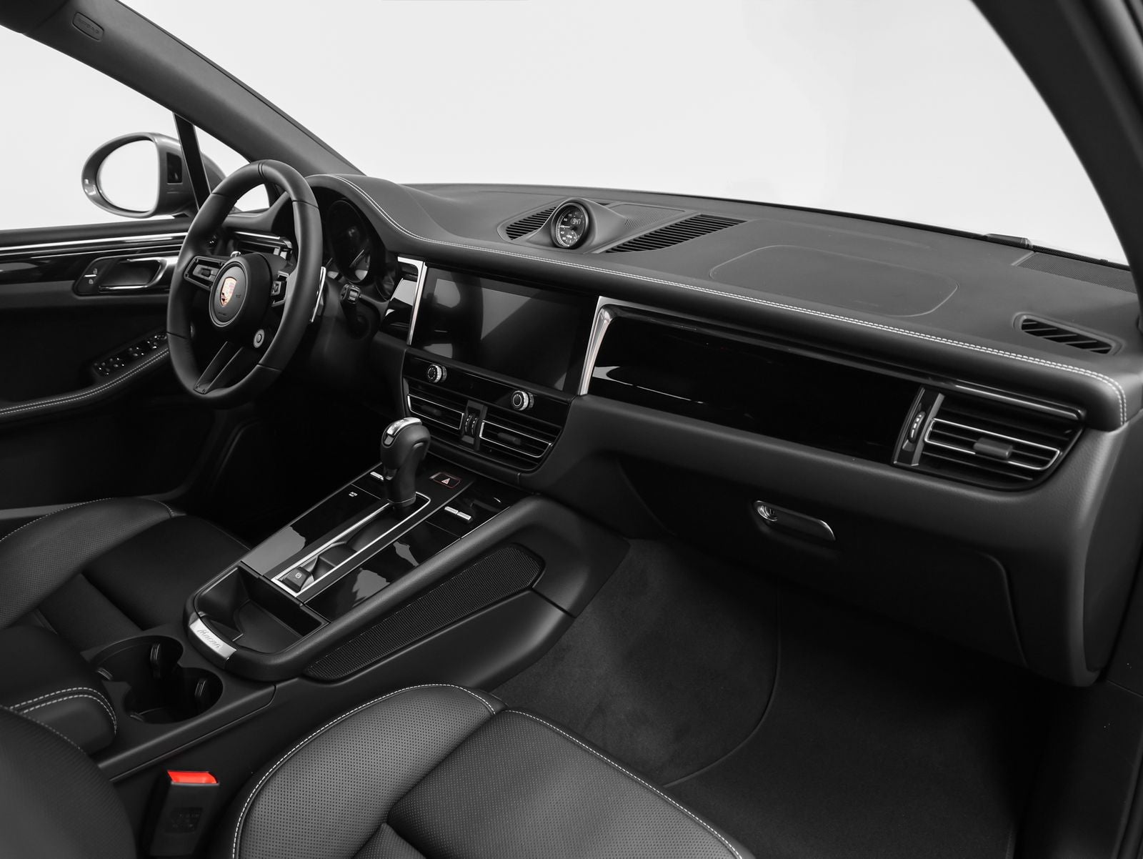 2026 Porsche Macan T