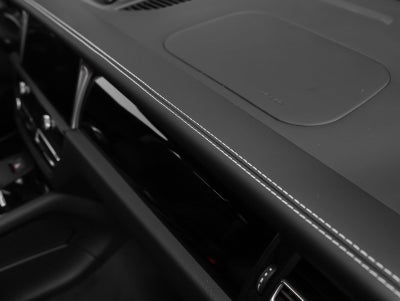 2026 Porsche Macan T
