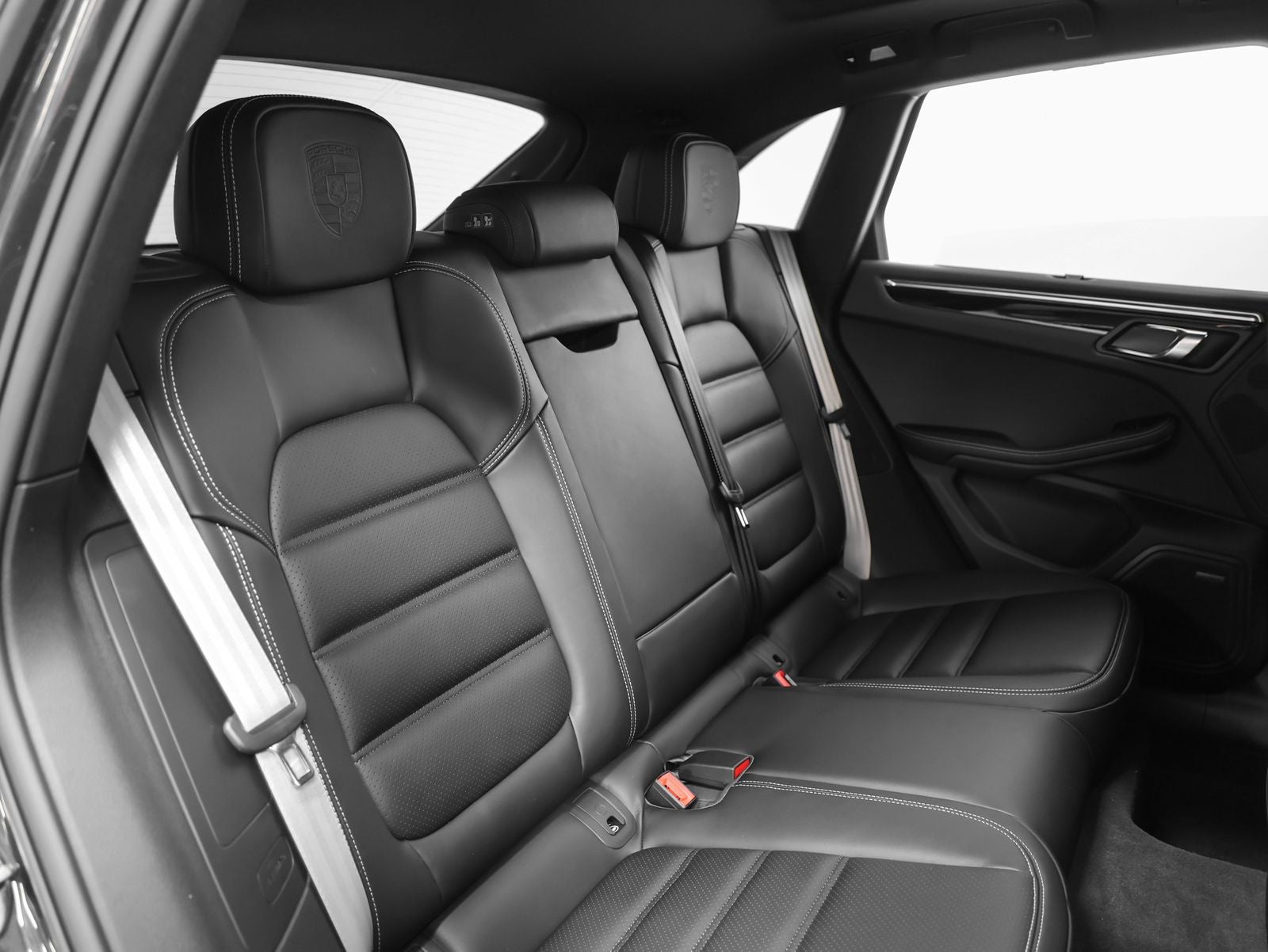 2026 Porsche Macan T
