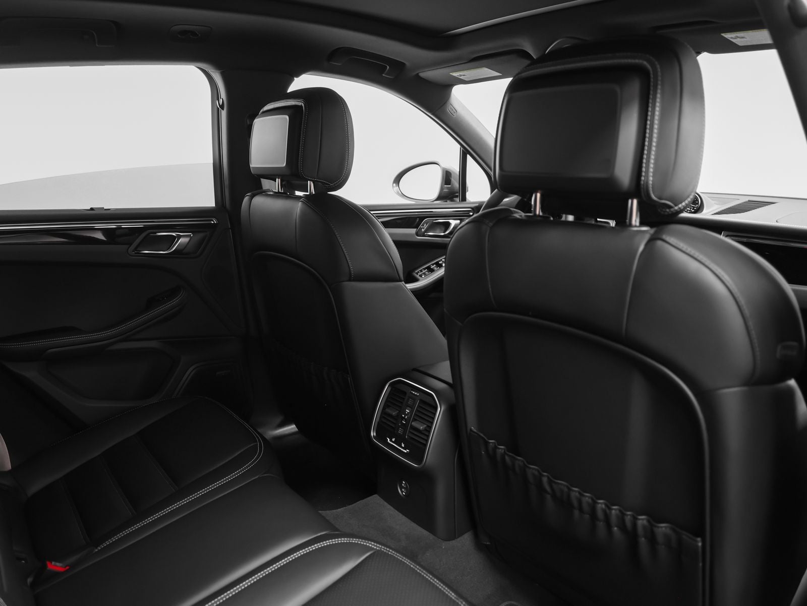 2026 Porsche Macan T