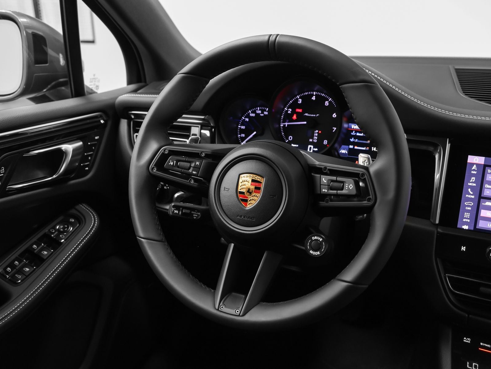 2026 Porsche Macan T