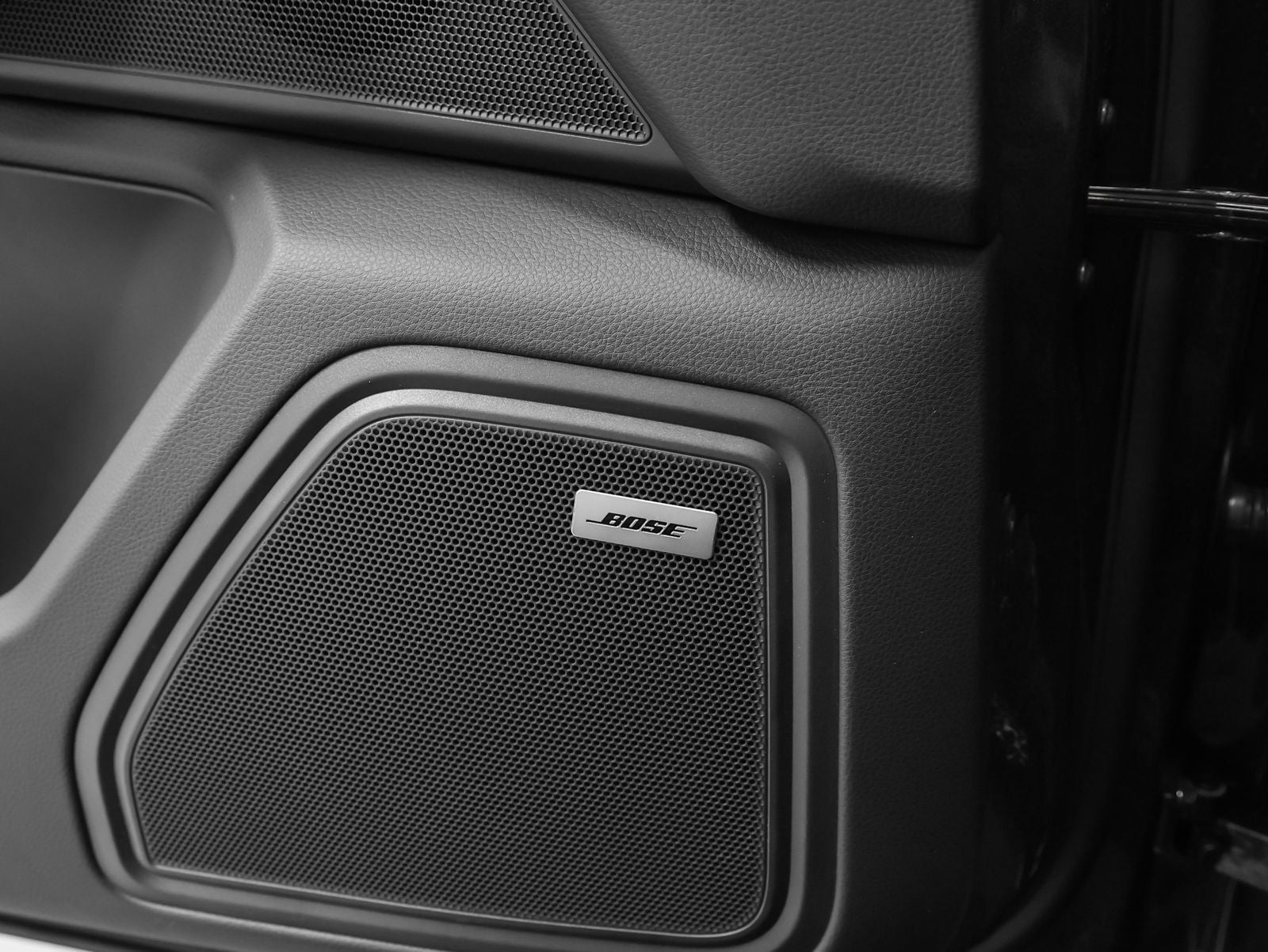 2026 Porsche Macan T