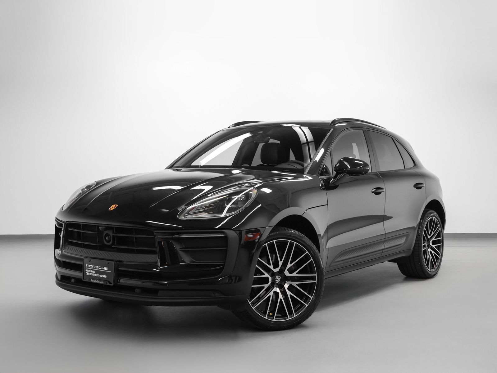 2022 Porsche Macan Base