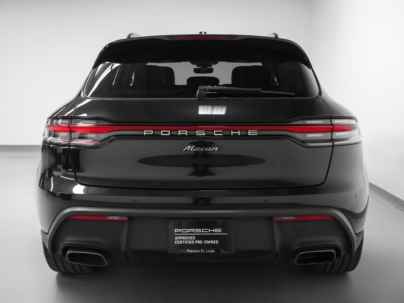2022 Porsche Macan Base