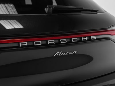 2022 Porsche Macan Base