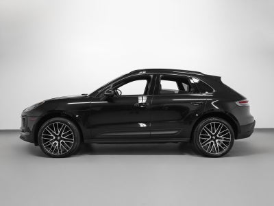 2022 Porsche Macan Base