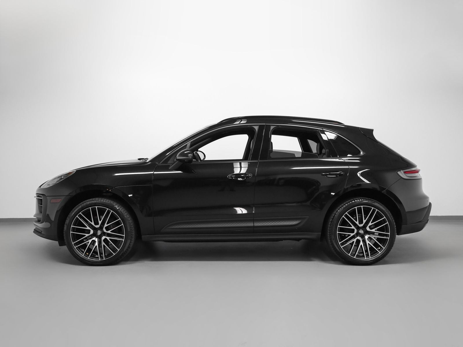 2022 Porsche Macan Base
