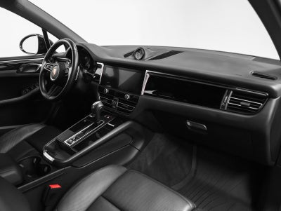 2022 Porsche Macan Base