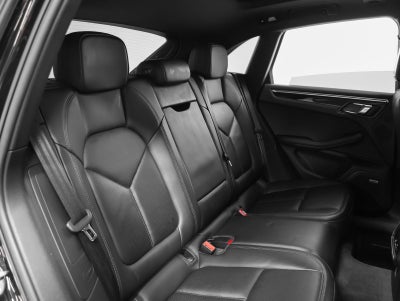 2022 Porsche Macan Base