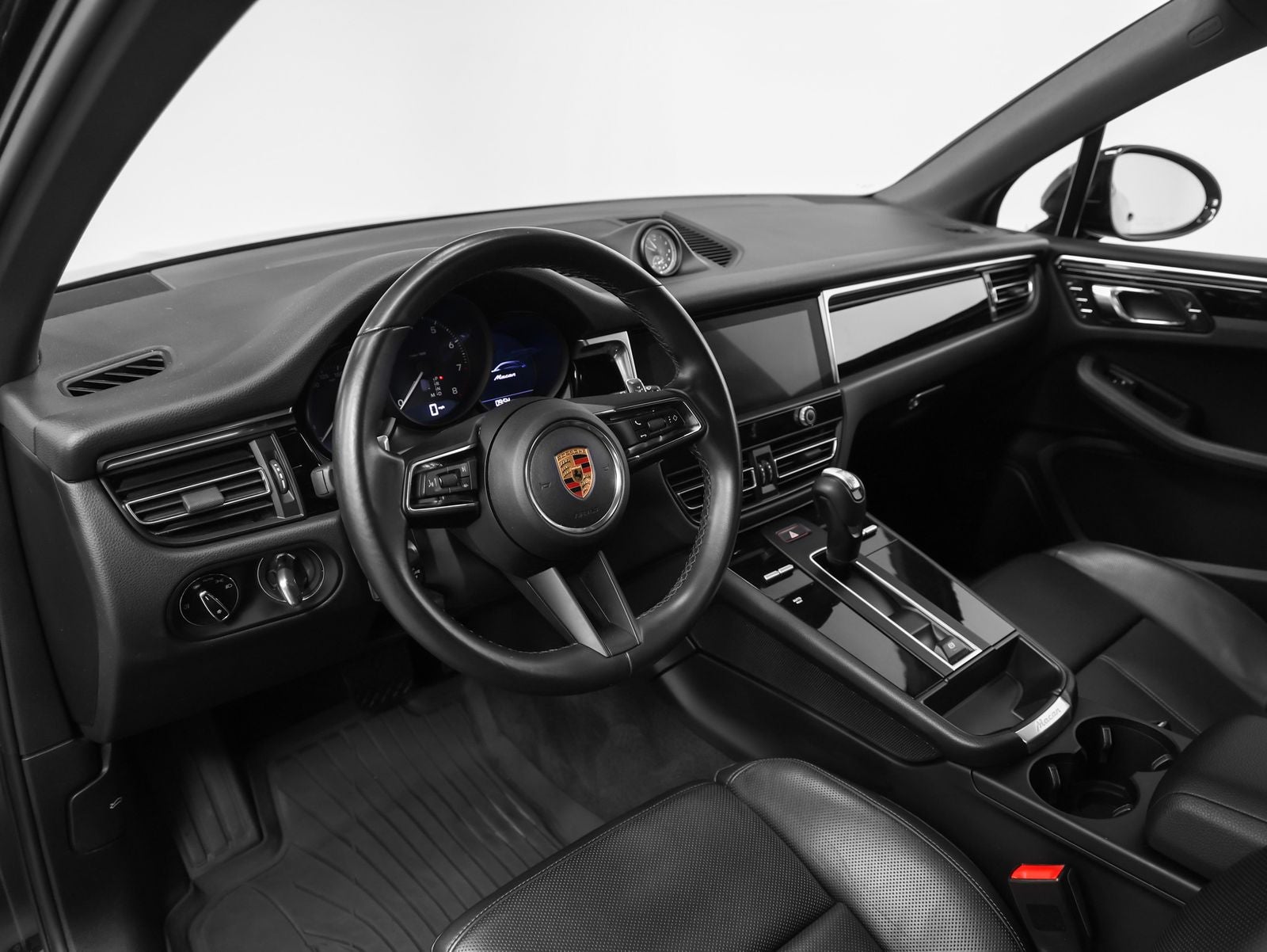 2022 Porsche Macan Base
