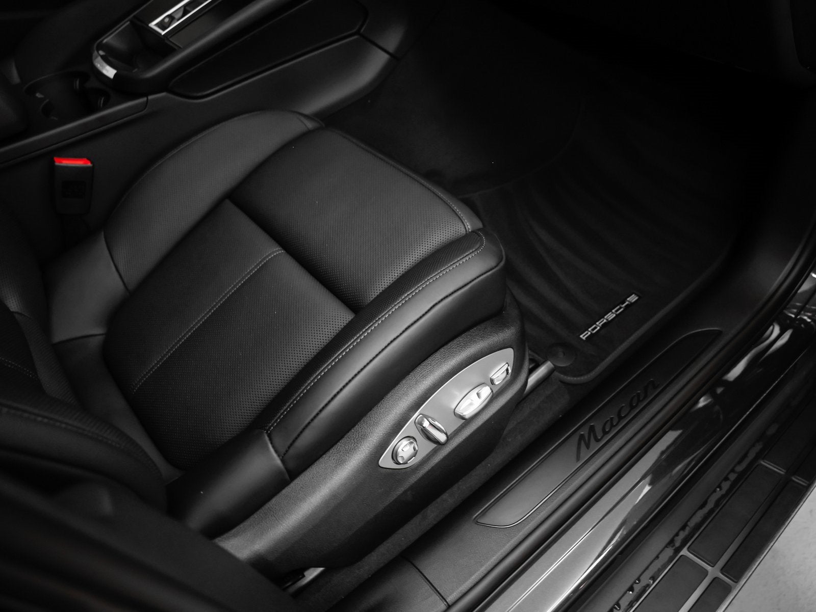 2025 Porsche Macan Macan