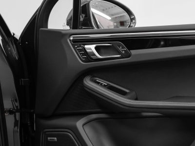 2025 Porsche Macan Macan