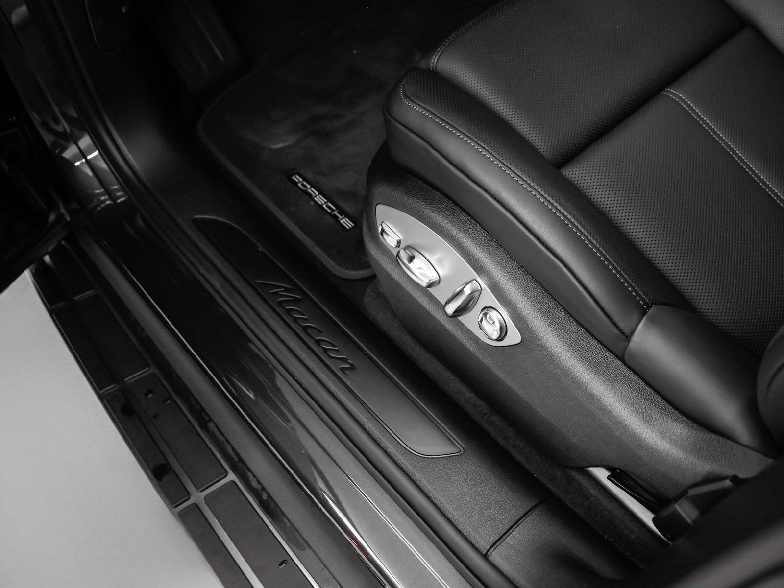 2025 Porsche Macan Macan