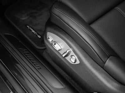 2025 Porsche Macan Macan