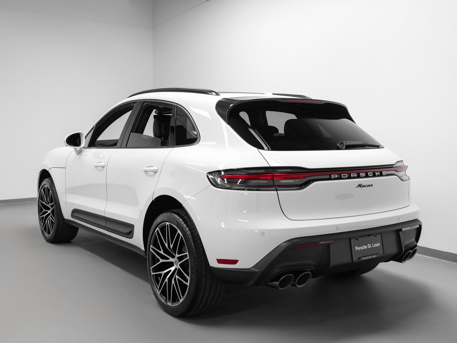 2026 Porsche Macan Macan