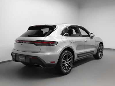 2022 Porsche Macan Base
