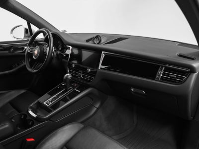 2022 Porsche Macan Base