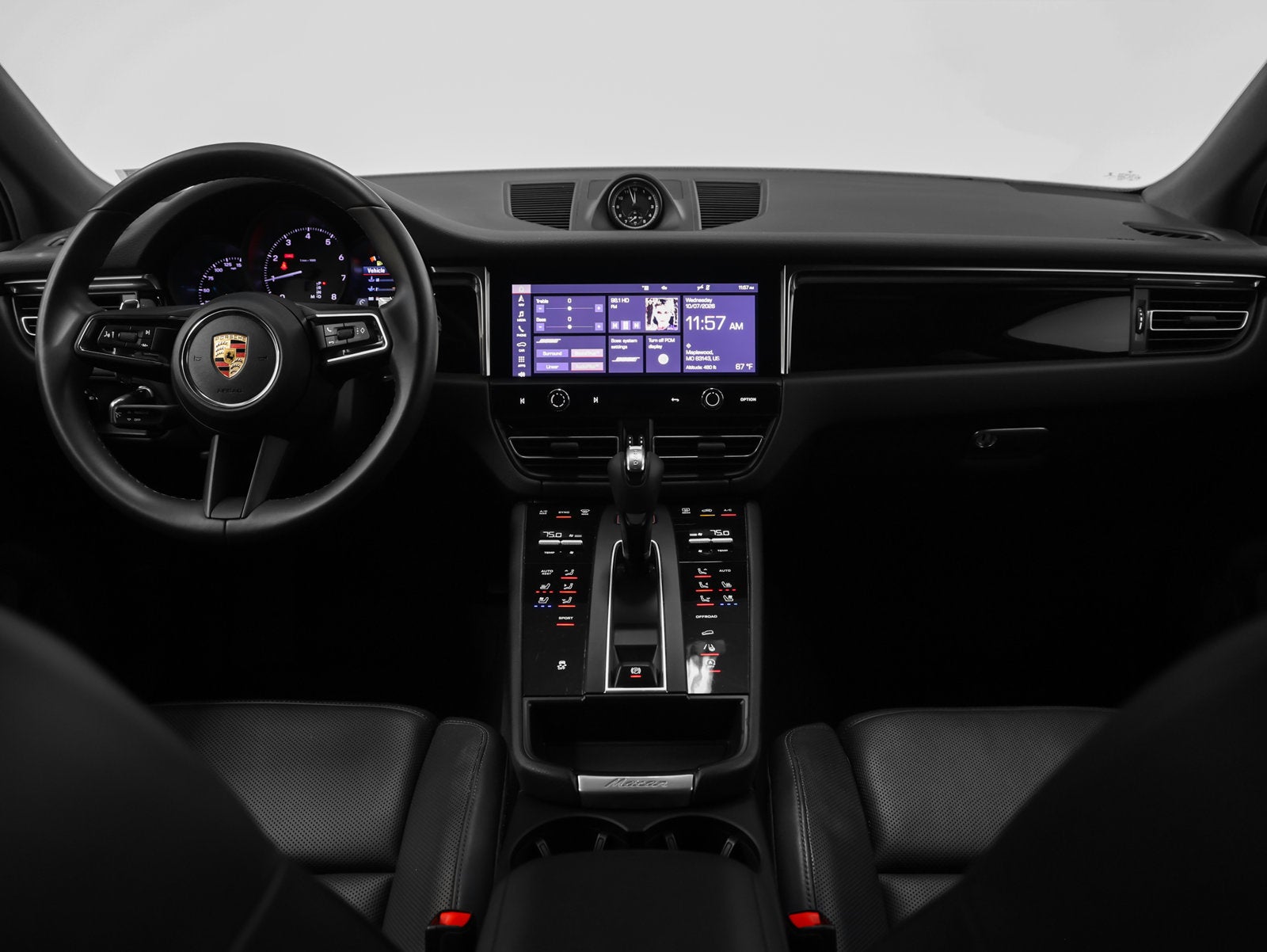 2022 Porsche Macan Base