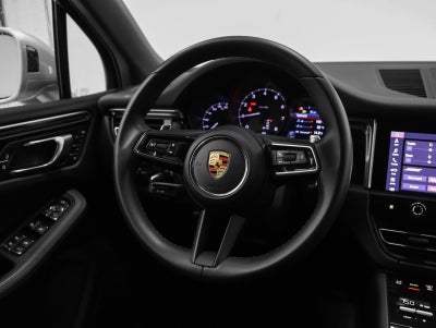 2022 Porsche Macan Base
