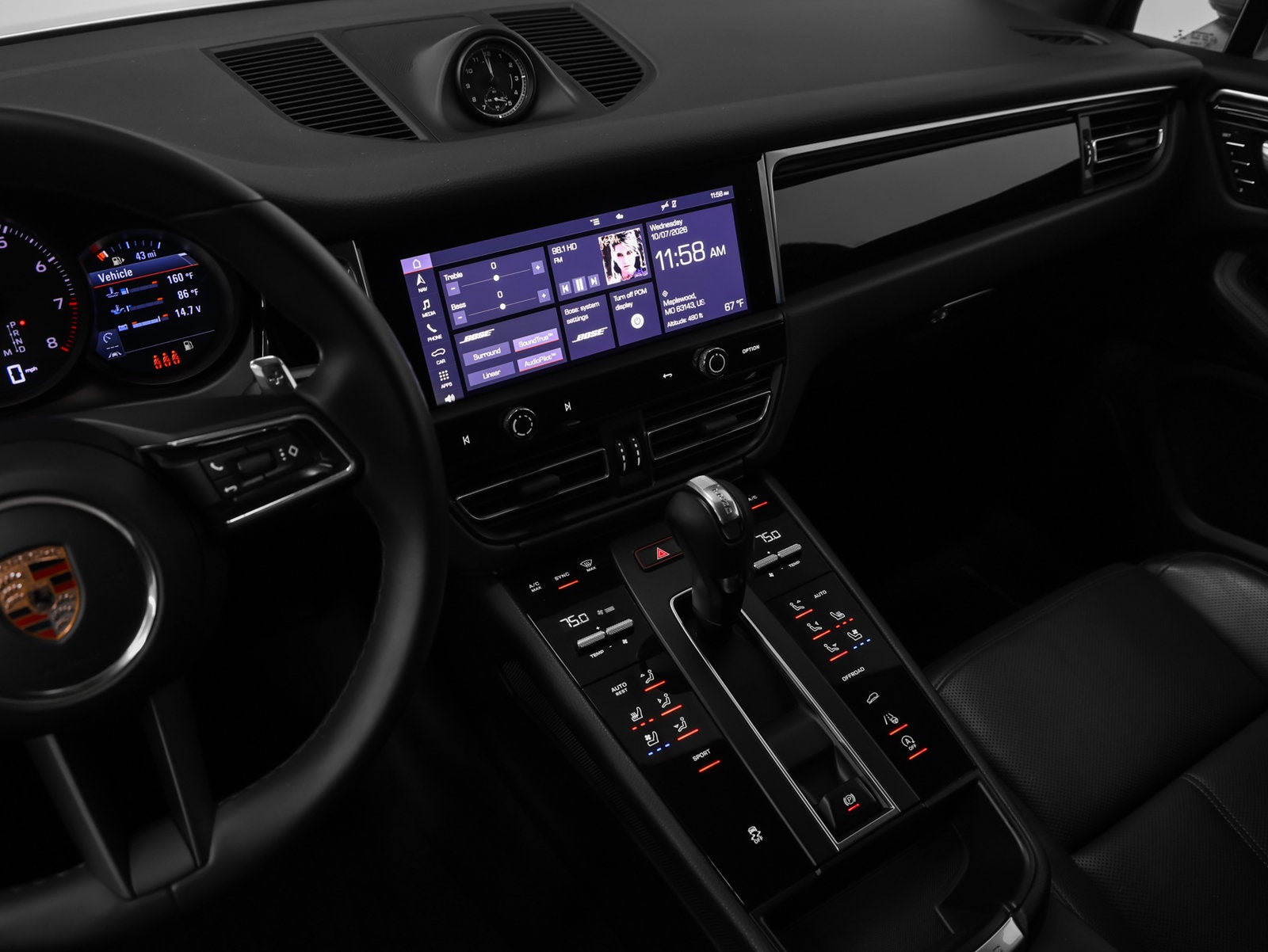 2022 Porsche Macan Base