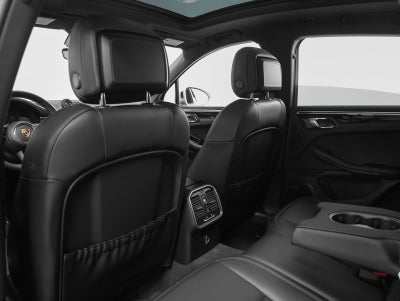 2022 Porsche Macan Base
