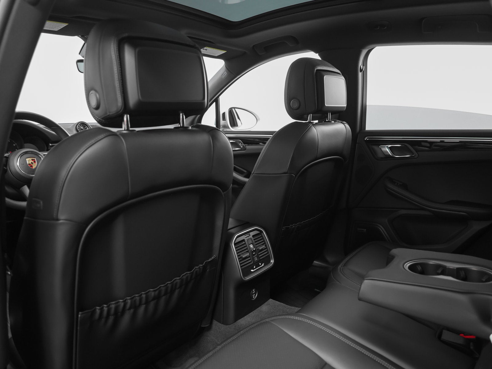 2022 Porsche Macan Base