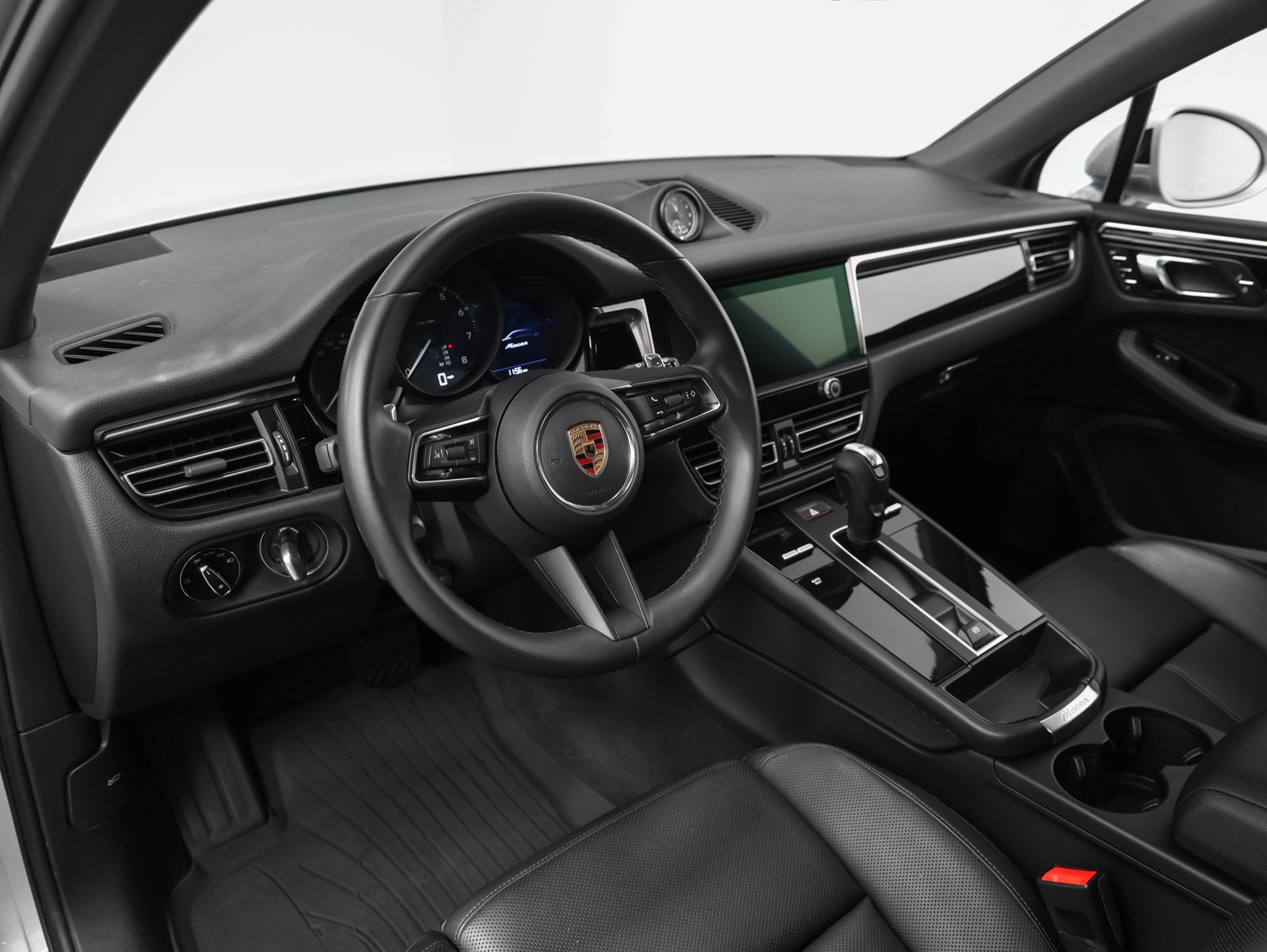 2022 Porsche Macan Base