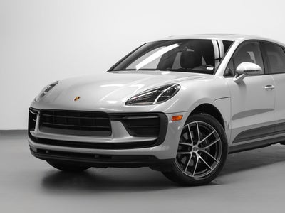 2022 Porsche Macan Base