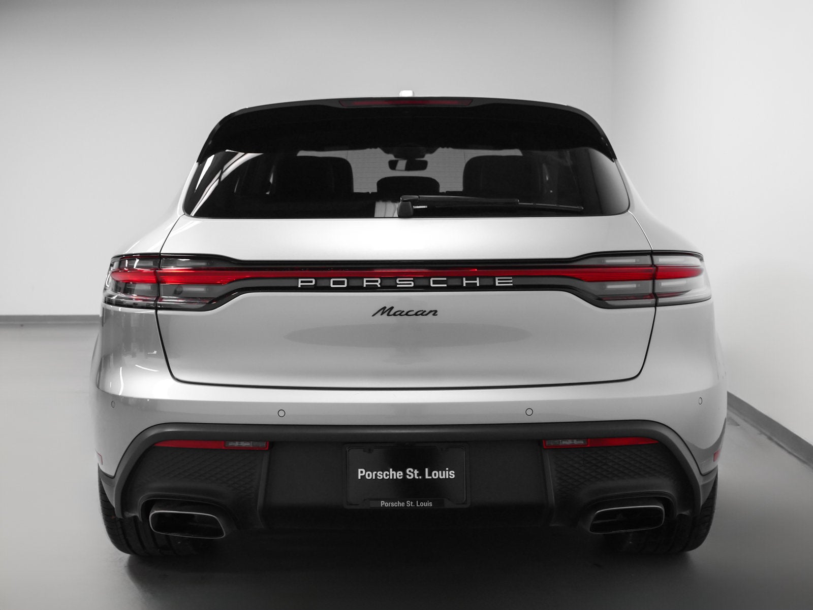2022 Porsche Macan Base