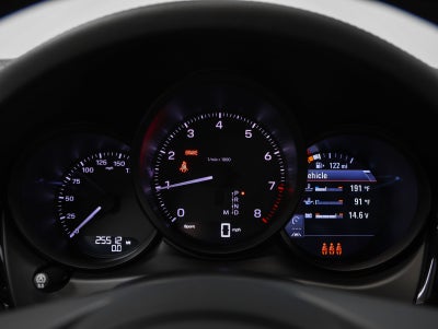 2023 Porsche Macan Base