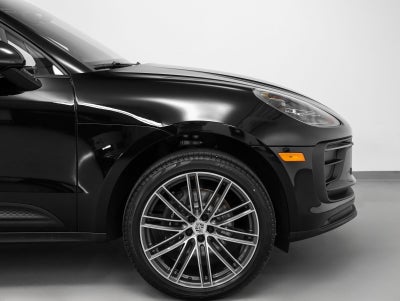 2025 Porsche Macan Macan