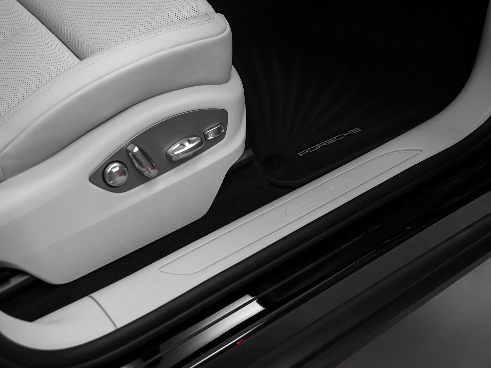 2025 Porsche Macan Macan