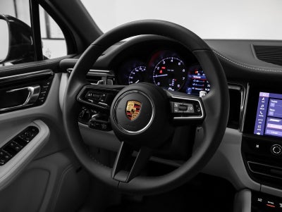 2025 Porsche Macan Macan