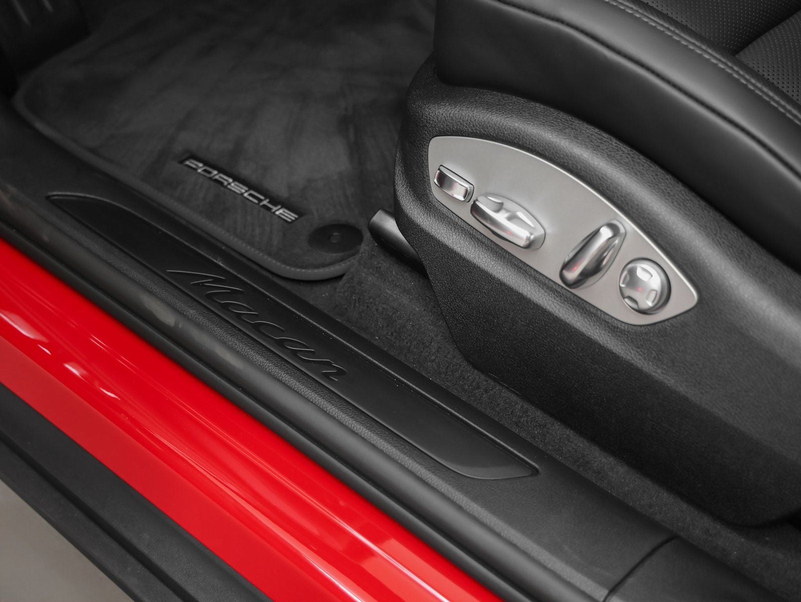 2025 Porsche Macan Macan