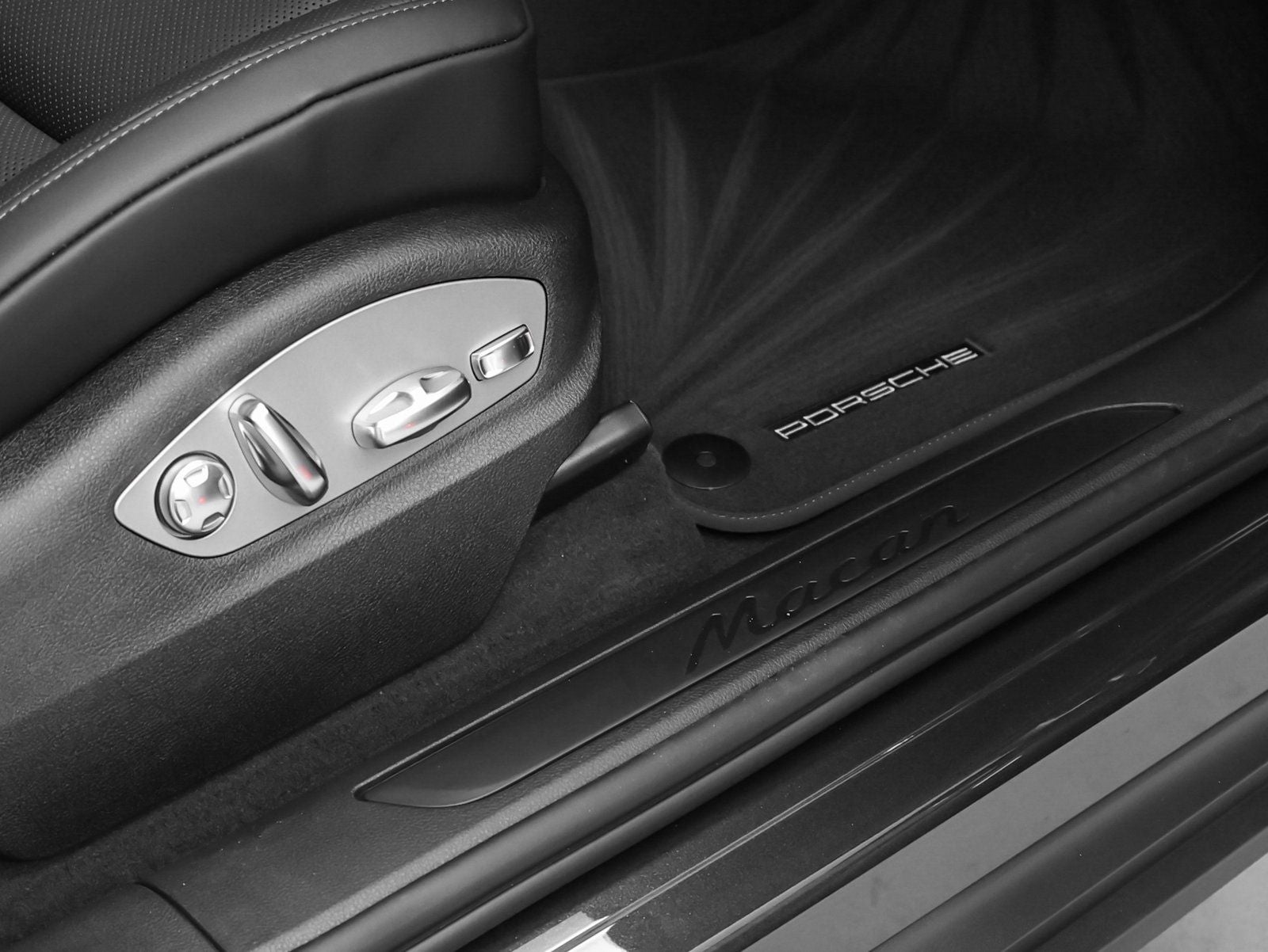 2025 Porsche Macan Macan