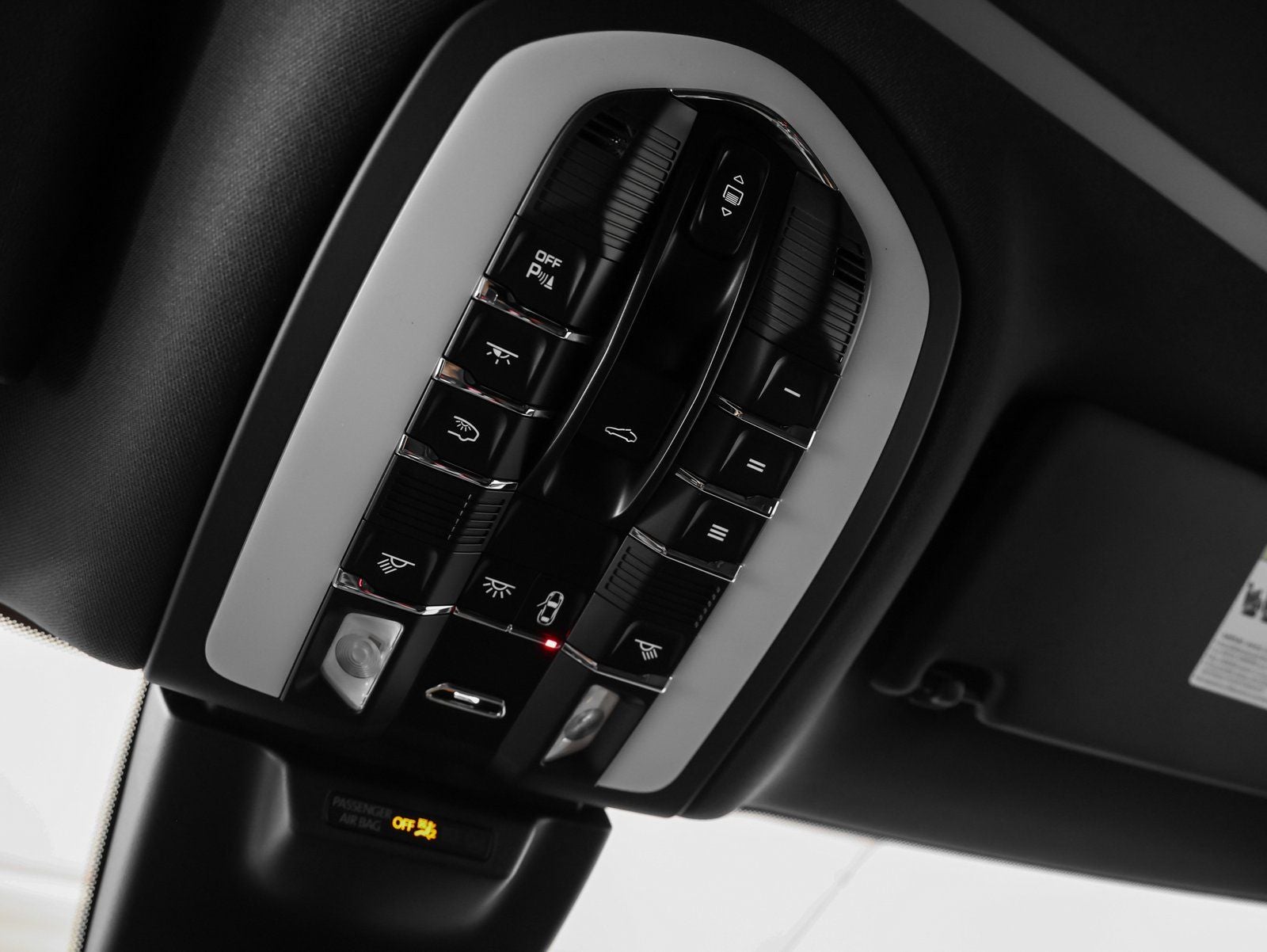 2025 Porsche Macan Macan