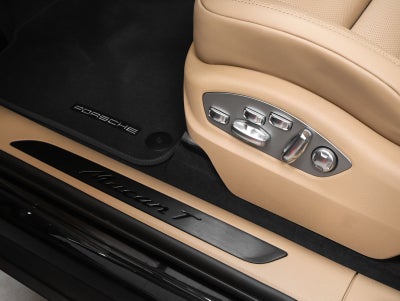 2026 Porsche Macan Macan T