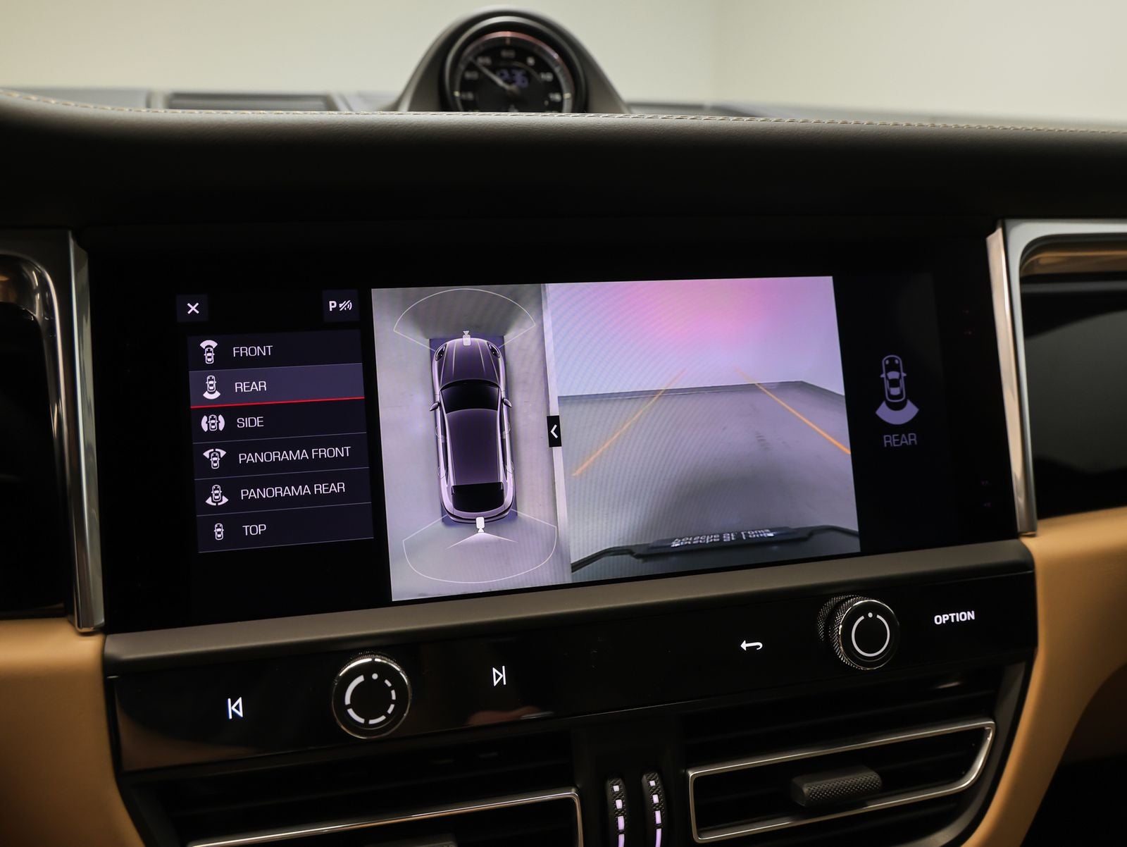 2026 Porsche Macan Macan T