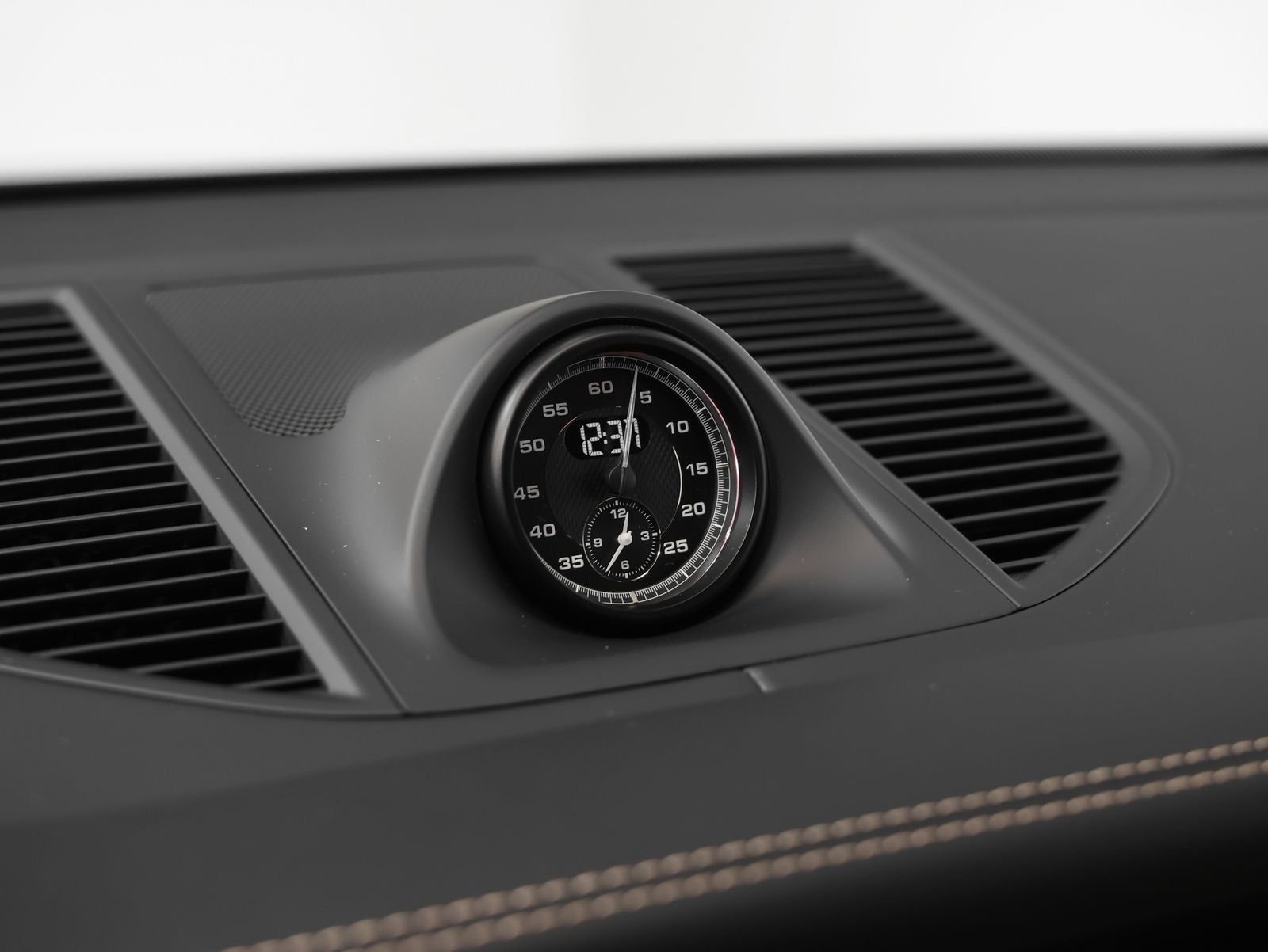 2026 Porsche Macan Macan T