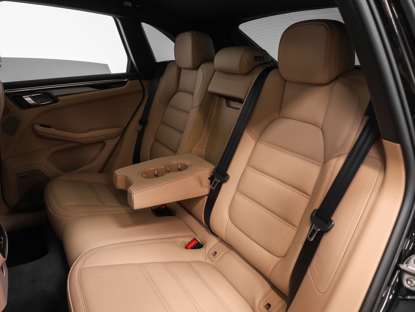 2026 Porsche Macan Macan T