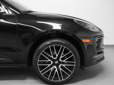 2022 Porsche Macan Macan