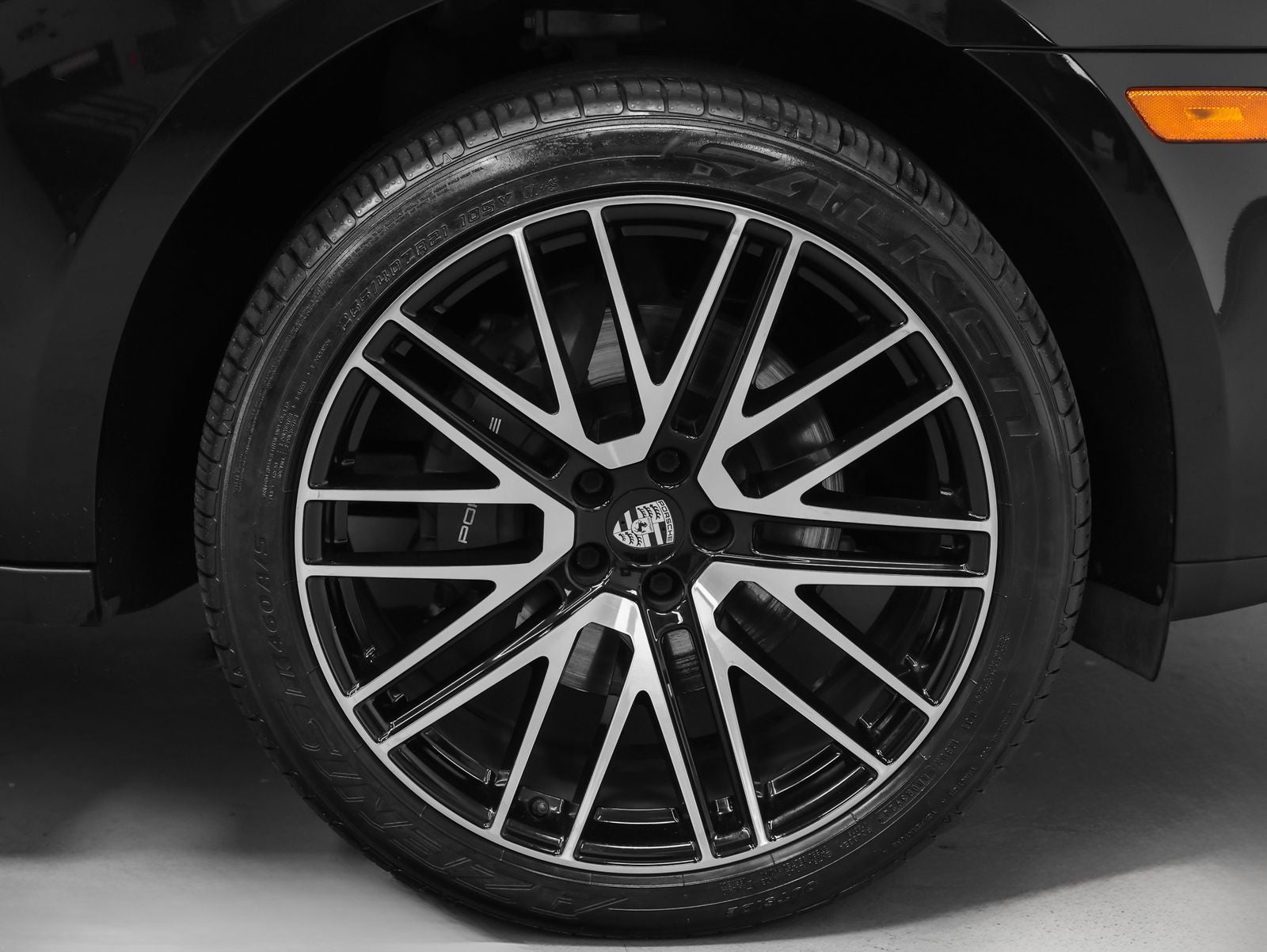 2022 Porsche Macan Macan