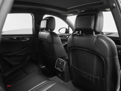 2022 Porsche Macan Macan