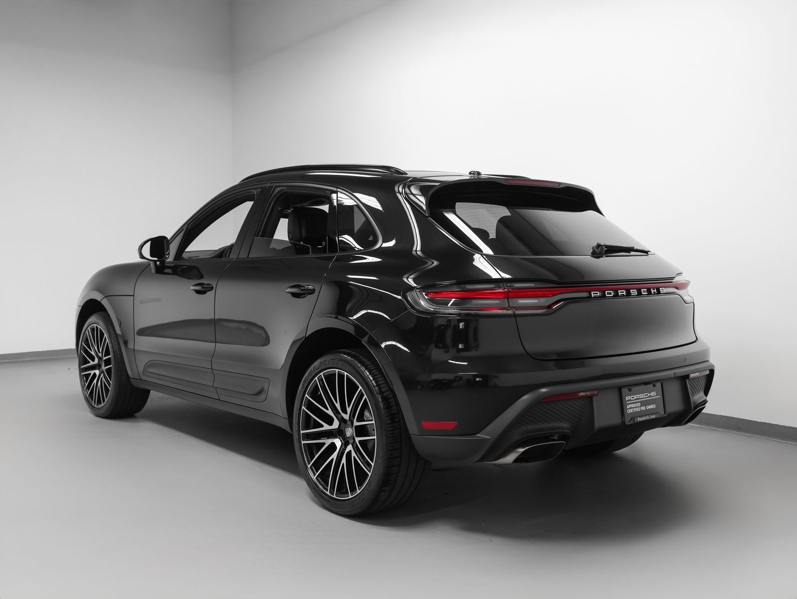 2022 Porsche Macan Macan