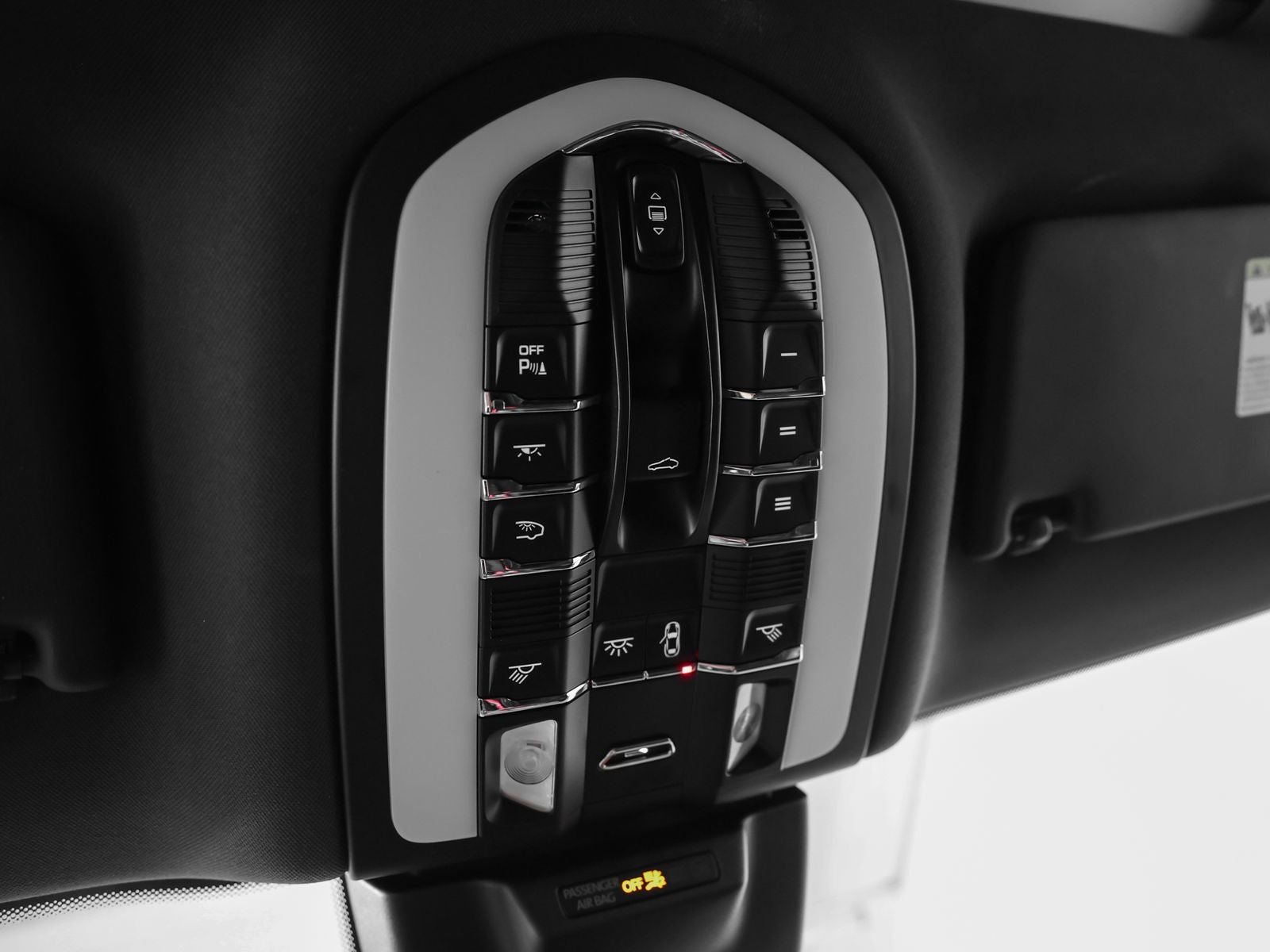 2022 Porsche Macan Macan
