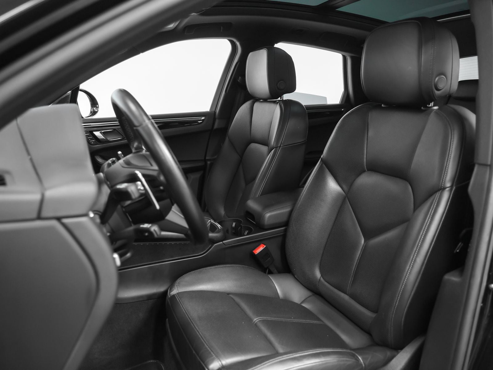 2022 Porsche Macan Macan