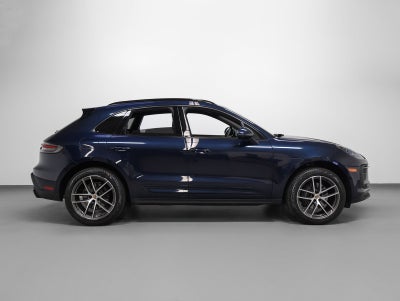 2023 Porsche Macan Base