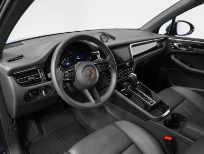 2023 Porsche Macan Base