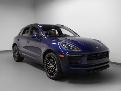 2024 Porsche Macan Base